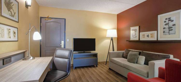 舒适酒店及套房圣保罗东北部(Comfort Inn & Suites St. Paul Northeast)图片