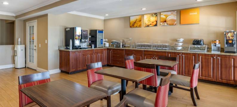 圣克莱门特海滩舒适套房酒店(Comfort Suites San Clemente Beach)图片