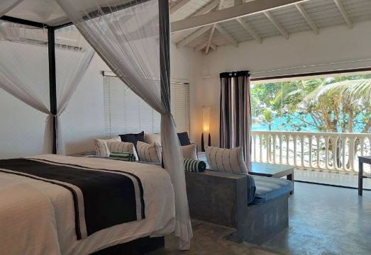 Suite Lanka Hotel Overview