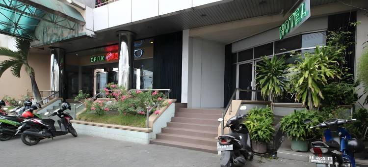 阿库尔酒店玛琅博罗米特拉红门(Akur Hotel Malioboro Mitra RedDoorz)图片