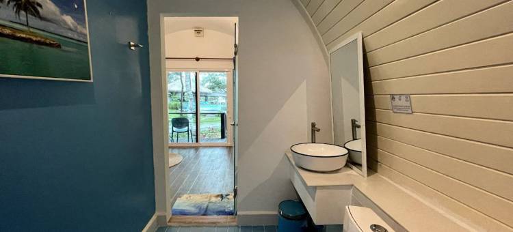 Tube Resort by EHM图片