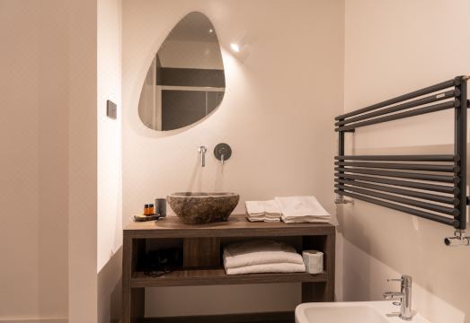 Dimora Rhea Hotel Overview