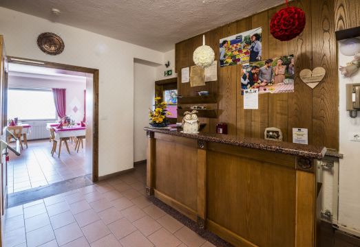 Albergo Bucaneve Hotel Overview