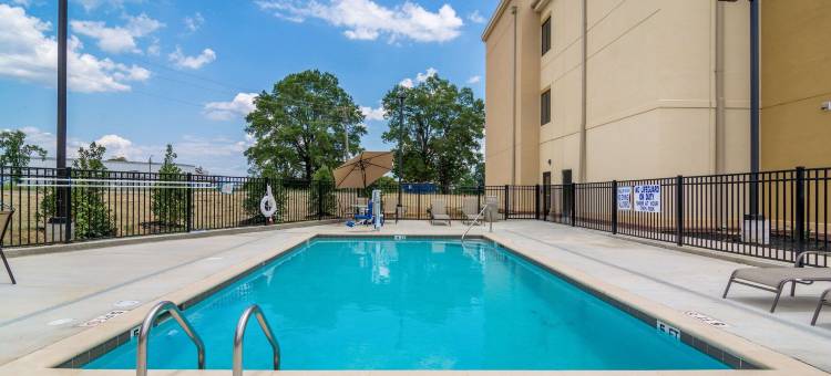 舒适套房酒店(Comfort Inn & Suites)图片