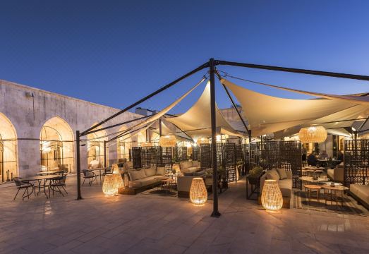 Hsvhn Hotel Hisvahan Hotel Overview