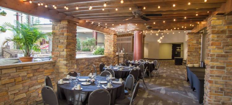 洲际酒店集团假日酒店布卢明顿机场南购物区(Holiday Inn Blmgtn Arpt South - Mall Area)图片