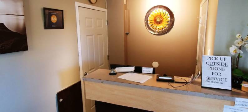 日落汽车旅馆(Sundown Motel)图片