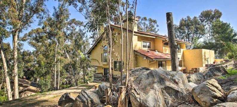 宽敞的埃尔卡洪别墅 - 距离市中心14英里！(Spacious El Cajon Villa - 14 Mi to Downtown!)图片