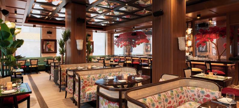 瑞迪欧霍特尔(Radio Hotel)图片