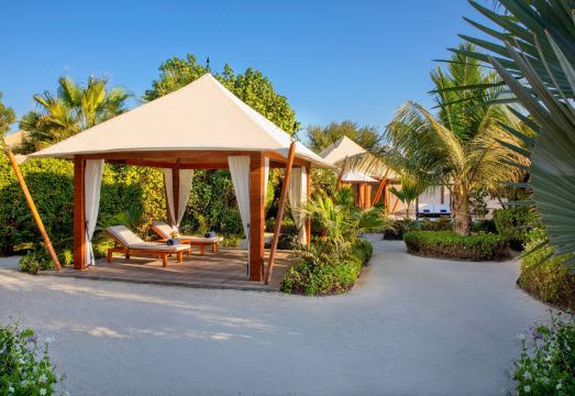 The Ritz-Carlton Ras Al Khaimah, Al Hamra Beach Hotel Overview