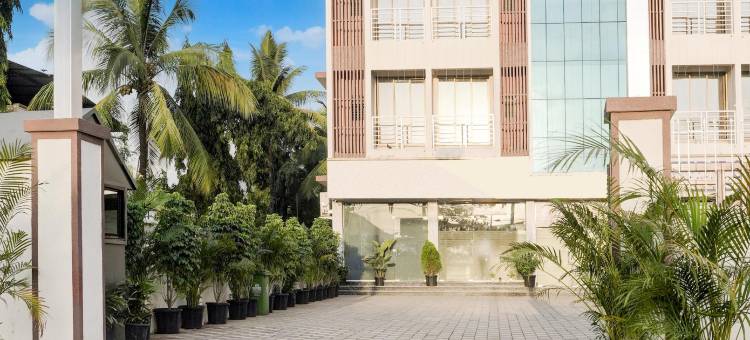 Super Townhouse Vasai Express Highway Formerly Majestic Inn图片