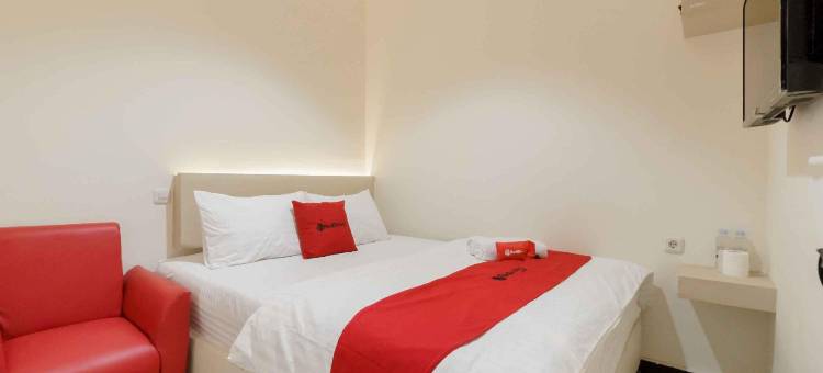 红多兹Plus酒店-近棉兰2号千禧ICT中心(RedDoorz Plus Near Millenium Ict Centre Medan 2)图片
