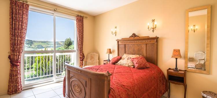 Villa in Limoux with Private Pool & Mountain Views图片