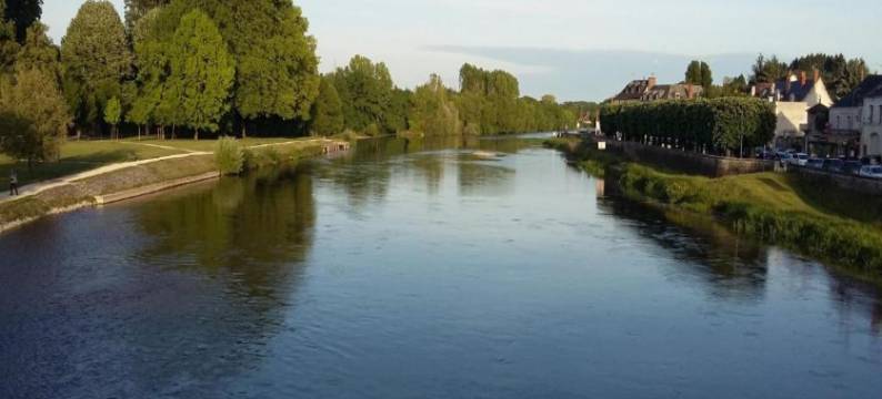 Historic Home Saint-Aignan by Lake图片