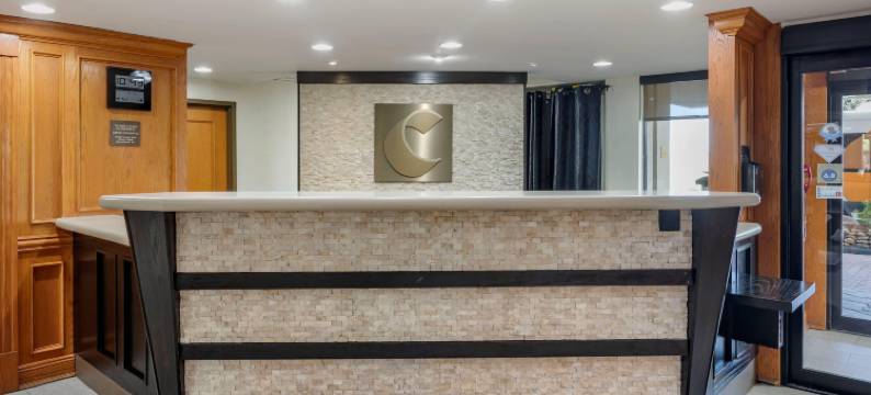 机场舒适套房酒店(Comfort Inn & Suites Airport)图片