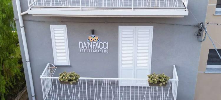 达恩法奇(Da 'Nfacci Affittacamere)图片