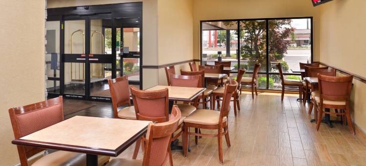 哥伦布红顶套房酒店-西布罗德(Red Roof Inn & Suites Columbus - West Broad)图片