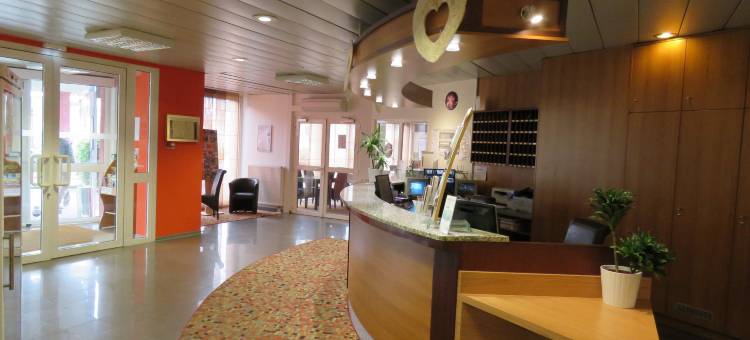 斯特拉斯堡北论坛原创城市酒店(The Originals City, Hôtel le Forum, Strasbourg Nord)图片