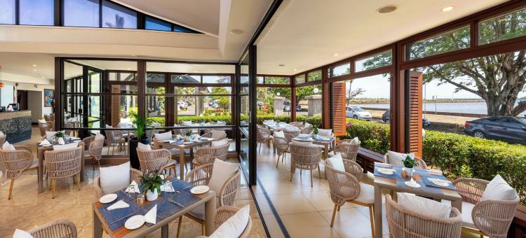 塔努阿海滨酒店(Tanoa Waterfront Hotel)图片