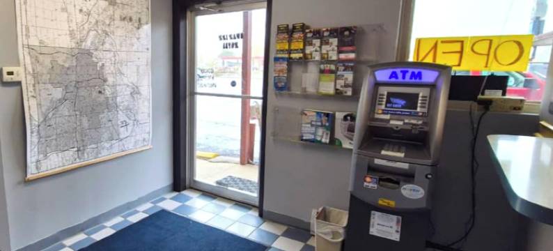 Capital O 斯旺旅馆康斯托克公园(Capital O Swan Inn Comstock Park)图片