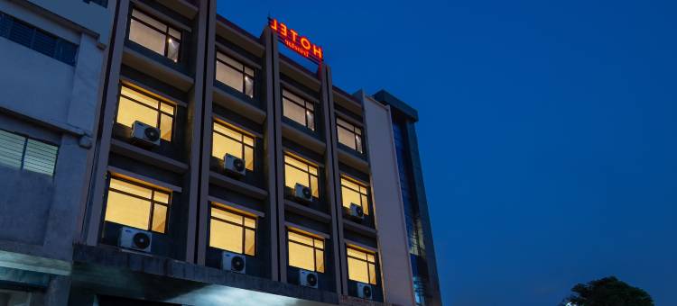 Treebo 特里内塔国际酒店(Treebo Trinetar International)图片