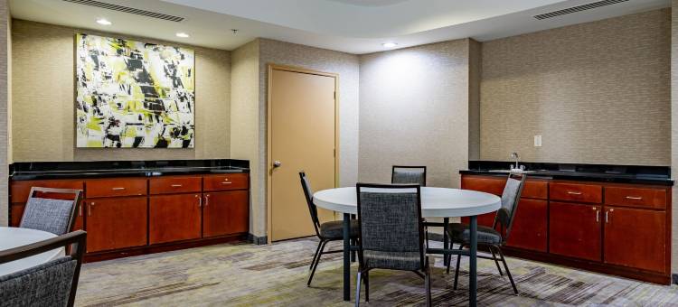 布朗维克万怡酒店(Courtyard by Marriott Brunswick)图片