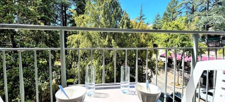 Apartment in Provence near Thermal Baths图片