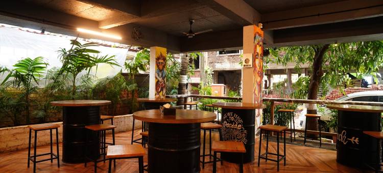私人住宿圣瑞奇公寓酒店(PrivyStays St. Ricky's Apartment Hotel)图片