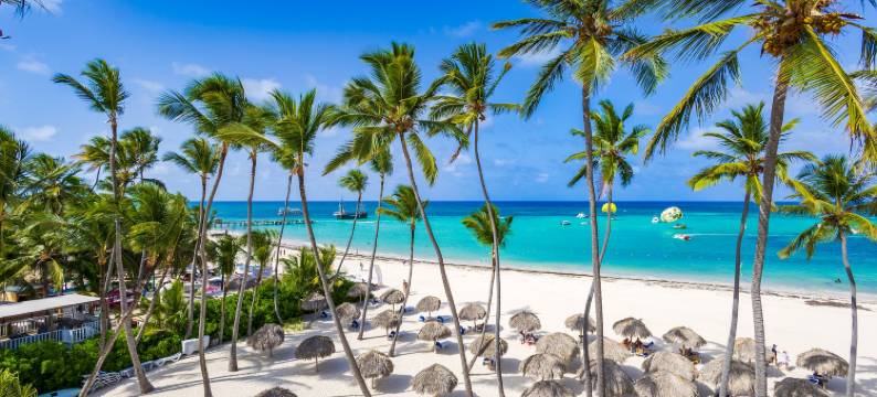 Beachfront 8Br Villa with Pool & Maid *Los Corales图片