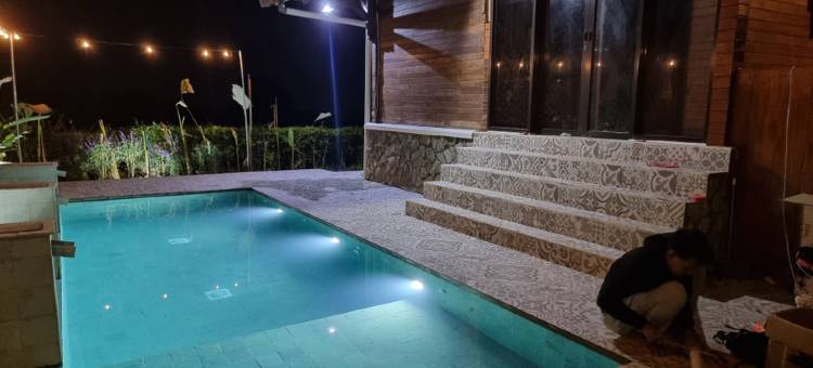 查瓦米奈娃卡约奇亚特别墅酒店(Villa ChavaMinerva Kayu - Ciater)图片