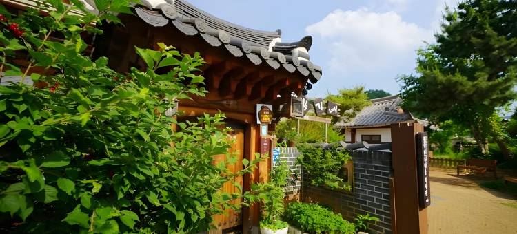 全州朴家韩屋-打折特价|韩屋村中心|韩服打折(Jeonjuhanog Baggane - Halinteugga, Hanogmaeul Jungsim, Hanboghalin)图片