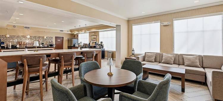 纳福贝斯特韦斯特优质套房酒店(Best Western Plus Hannaford Inn  Suites)图片