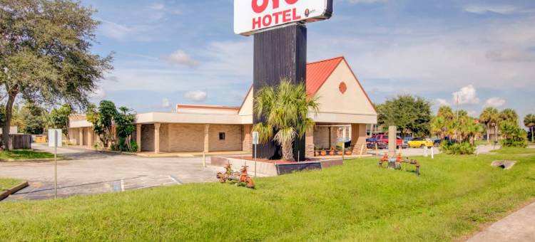 OYO邓迪水晶湖酒店(OYO Hotel Dundee by Crystal Lake)图片