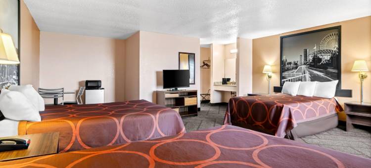 伯旁奈斯-坎卡基地区速8酒店(Super 8 by Wyndham Bourbonnais/Kankakee Area)图片