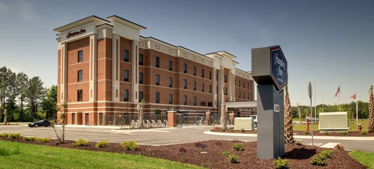 斯尼兹渡轮北塔普赛尔海滩希尔顿欢朋酒店(Hampton Inn by Hilton Sneads Ferry North Topsail Beach)图片