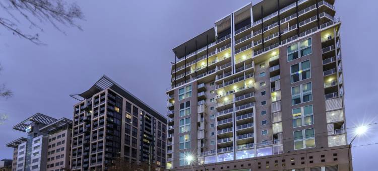 阿德莱德大使馆盛橡套房酒店(Oaks Adelaide Embassy Suites)图片