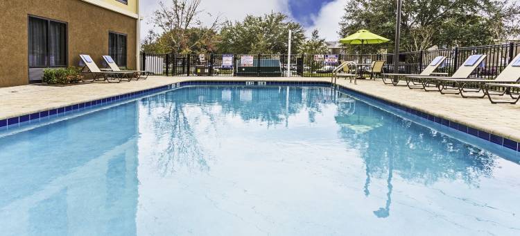 智选假日套房酒店奥兰多东(Holiday Inn Express & Suites Orlando East-UCF Area)图片