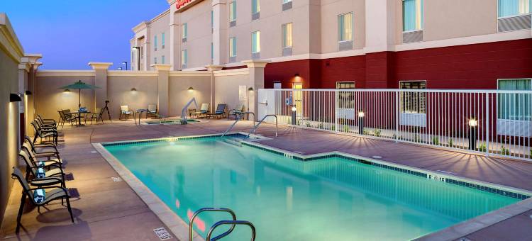 布莱斯欢朋套房酒店(Hampton Inn & Suites Blythe)图片