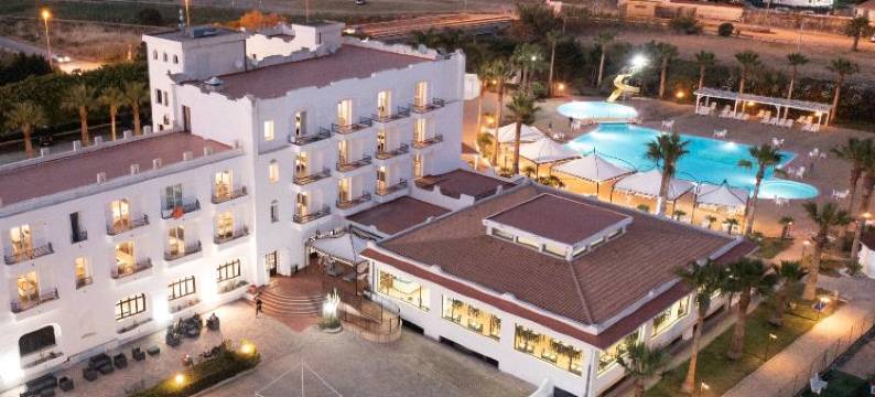 巴伊亚奥罗酒店(Hotel Baia d'Oro)图片