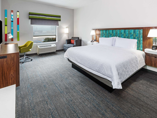 达拉斯/科克雷尔希尔I-30欢朋套房酒店