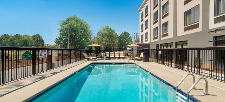 罗利市区北部拉昆塔温德姆套房酒店(La Quinta Inn & Suites by Wyndham Raleigh Downtown North)图片