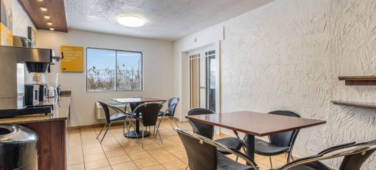 艾尔克格罗夫村6号汽车旅馆(Motel 6 Elk Grove Village, IL)图片