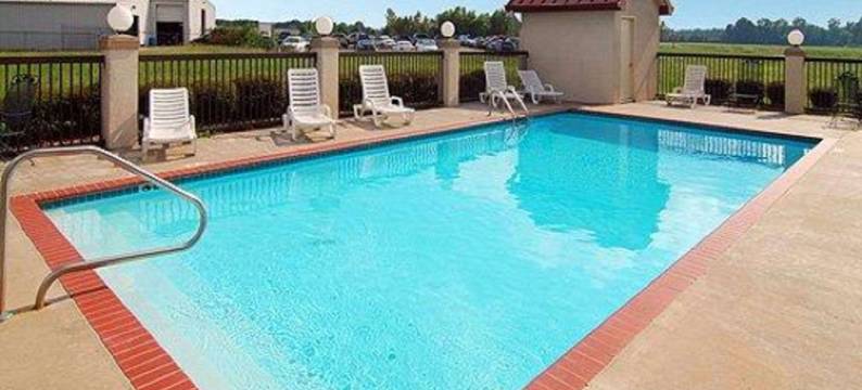 派恩布鲁夫凯艺套房酒店(Quality Inn & Suites Pine Bluff)图片