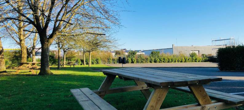 利雪基里亚德酒店(Kyriad Lisieux)图片