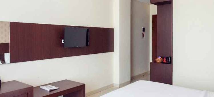 苏卡布米阳台酒店(Balcony Hotel Sukabumi)图片