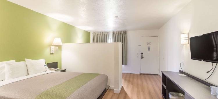 赫米特6号汽车旅馆(Motel 6 Hemet, CA)图片