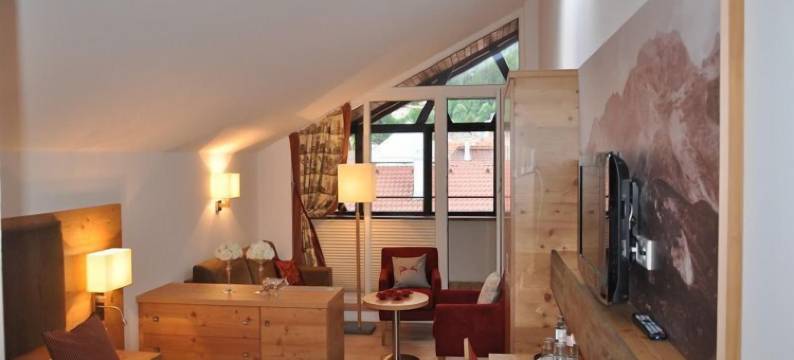 金色阿德勒瓦滕斯酒店(Hotel Goldener Adler Wattens)图片