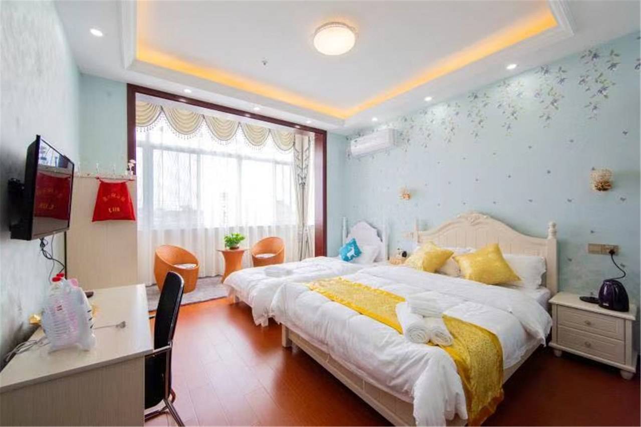 启东海极酒店(圆陀角五路分店)