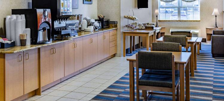 Microtel Inn & Suites by Wyndham Plattsburgh图片