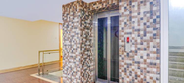 Fabhotel Keerthi的Anupama(FabHotel Keerthi's Anupama - Nr Indira Gandhi Stadium)图片